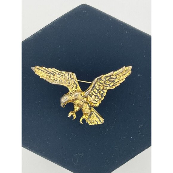 Flying Eagle Brooch Pin Antique Gold Tone Finish 2.5" - Picture 4 of 6